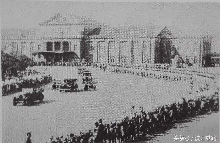 长春市二十多年前的火车站图片,历史的天空时光的印记