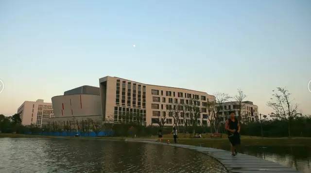 “学院”更名“大学”标准公布!肇庆学院能否更改为“肇庆大学”