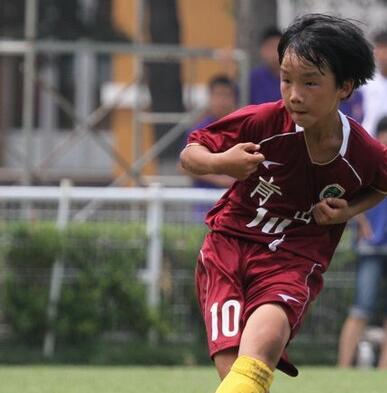 身手了得！两位万达“希望之星”出品的小将海外立了个功