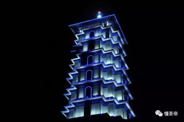 世界瓷都的茶具,漫游世界美景文章