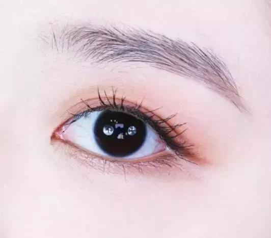 CHANEL限定眼影268被香奶奶种了一片草原