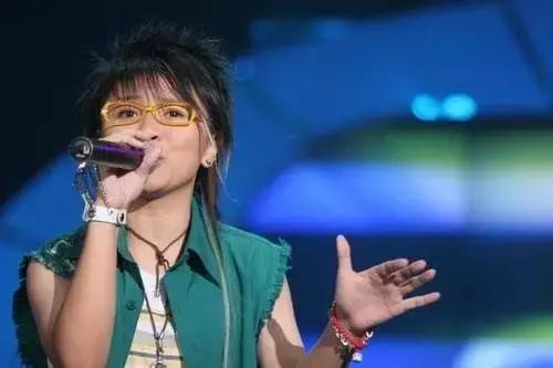 如果时光倒流你还会选择认识她吗,如果时光倒退你还会爱他吗