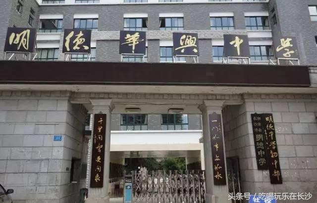 愿我走出半生归来仍是少年的句子,愿我走出半生归来仍是少年下一句