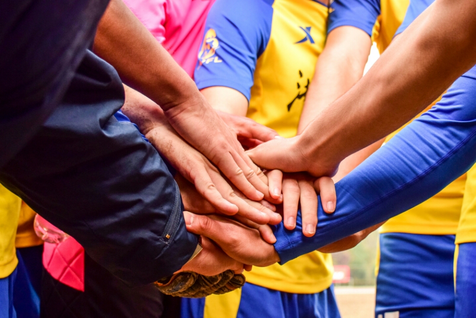 世预赛国足1:2憾负叙利亚,世预赛国足逼平澳洲