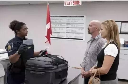 海关查扣奢侈品包包,海关扣留奢侈品包包