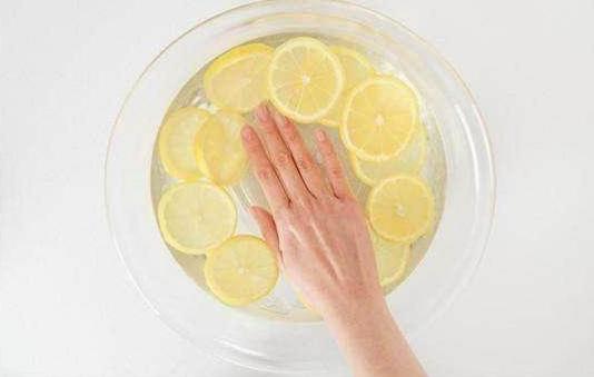 什么产品可以收缩毛孔改善肤质,如何收缩毛孔告别护肤误区