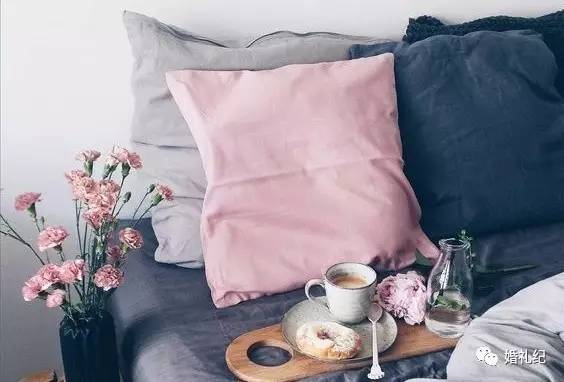 刘诗诗钟丽缇礼服搭配,刘诗诗大婚同款四件套