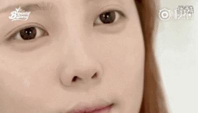 45岁的高圆圆和25岁的周冬雨,周冬雨高圆圆淡妆