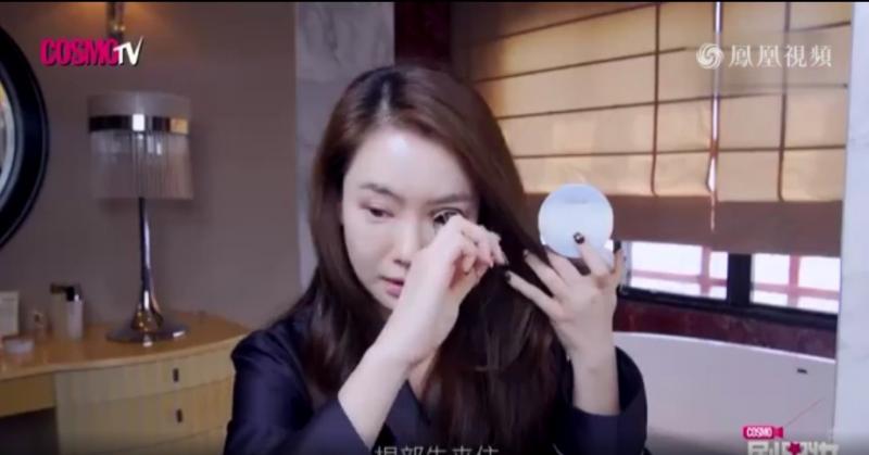 戚薇美妆博主变成女明星,戚薇素颜化妆