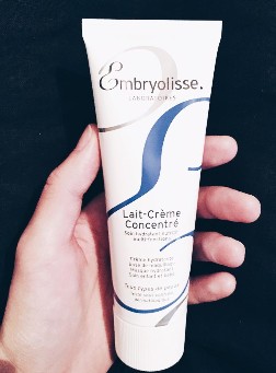 怎么化妆不卡粉遮瑕比较好,隔离定妆保湿妆前乳怎么用好看