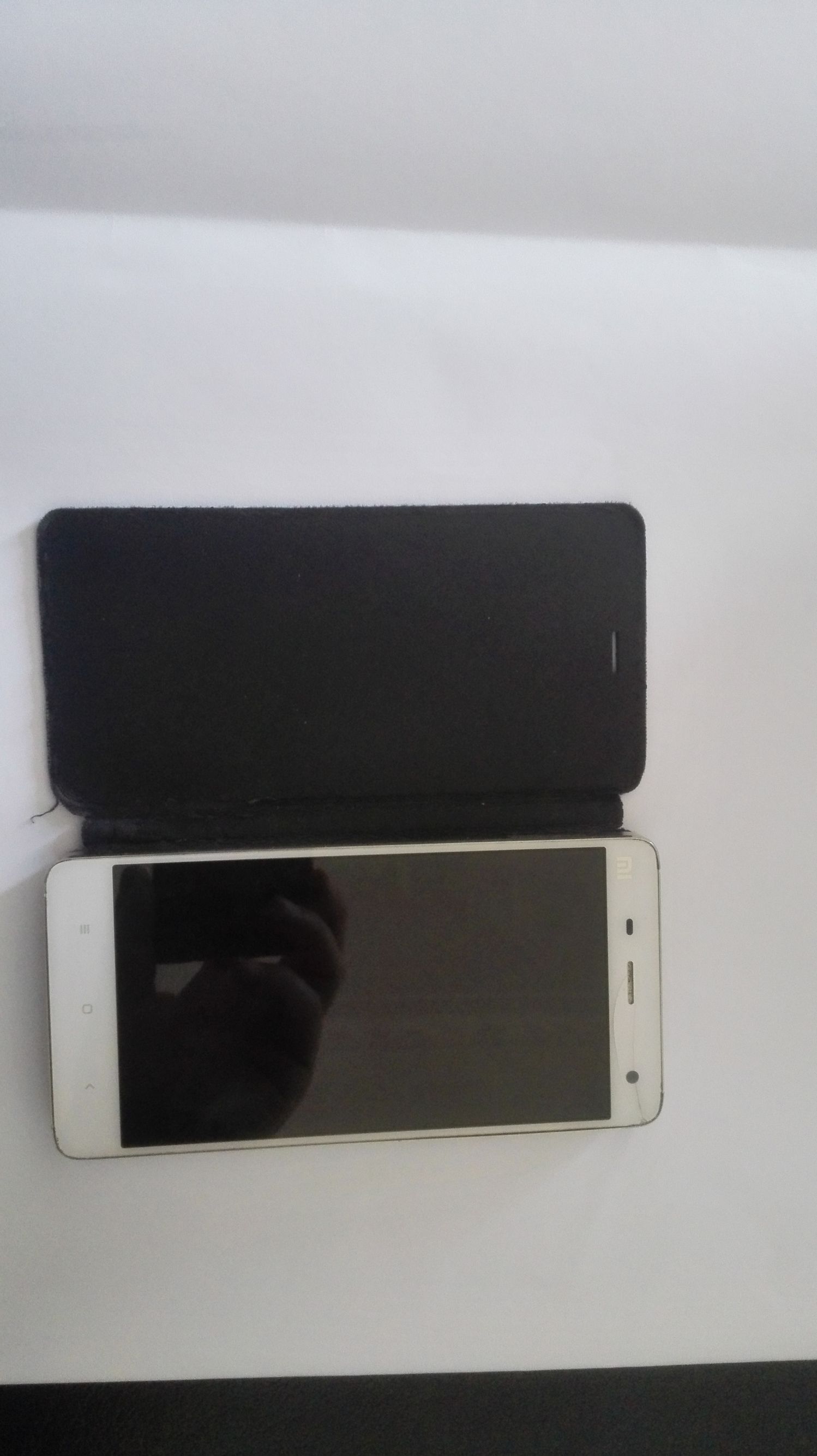 小米10外屏裂了,小米11ultra屏裂了能免费换新吗