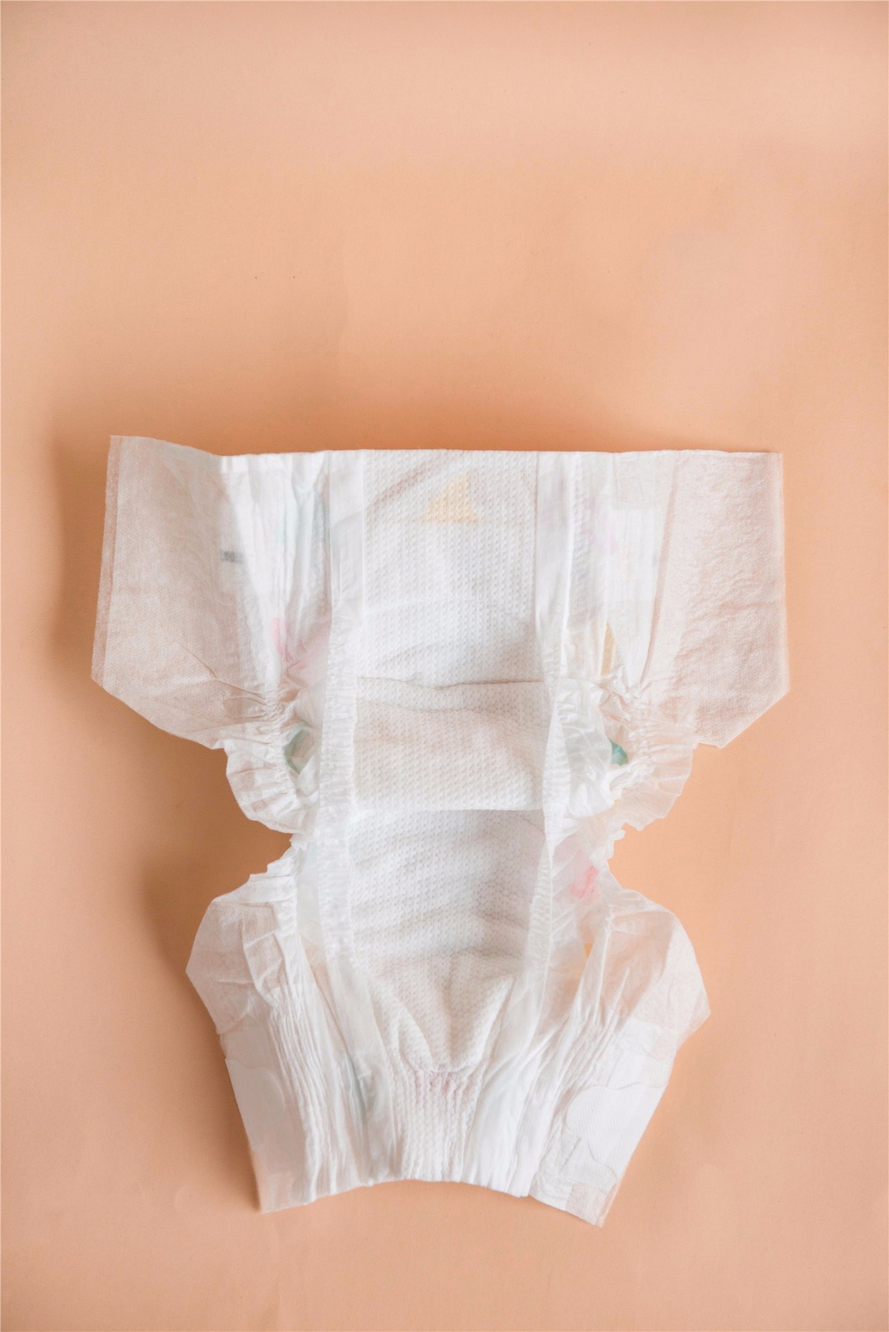 拉拉裤要比纸尿裤大一码吗,老人拉拉裤和纸尿裤的区别