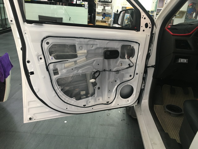 灯光加音乐的味道五菱改装古登套装喇叭—金华万车乐