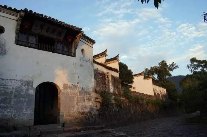 徽商造就无徽不成市的商业传奇,无徽不成镇徽商遍天下什么意思