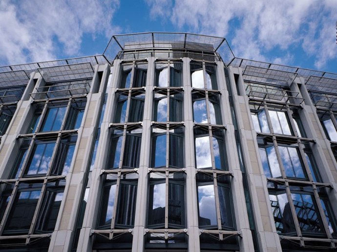 有钱任性土豪,有钱任性买别墅