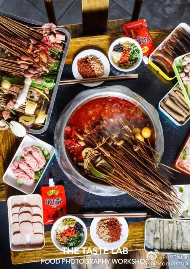 她是“成都第一私房菜美女老板”，与李易峰合作，和方大同录节目