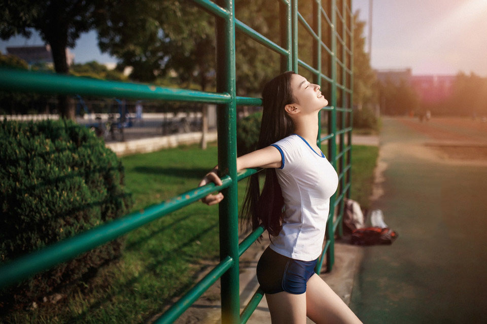 一根香蕉开啤酒瓶，你也可以