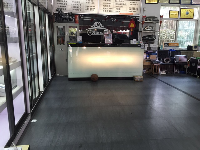 灯光加音乐的味道五菱改装古登套装喇叭—金华万车乐