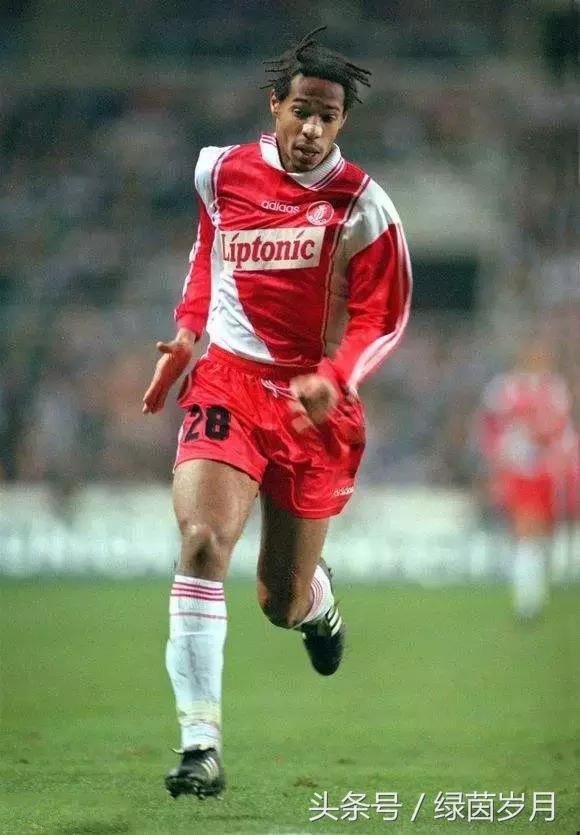 蒂埃里·亨利惯用脚,阿森纳传奇蒂埃里亨利