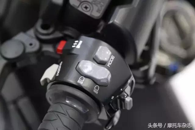 本田adv750和雅马哈tmax光阳ak550,光阳ak550premiumckd版大陆啥时候上市