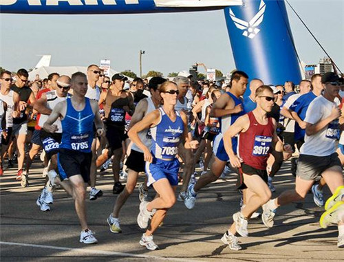 跑步机减肥八技巧让你效果翻倍