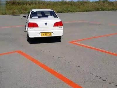 张三丰科二倒车入库,科二左倒车入库技巧