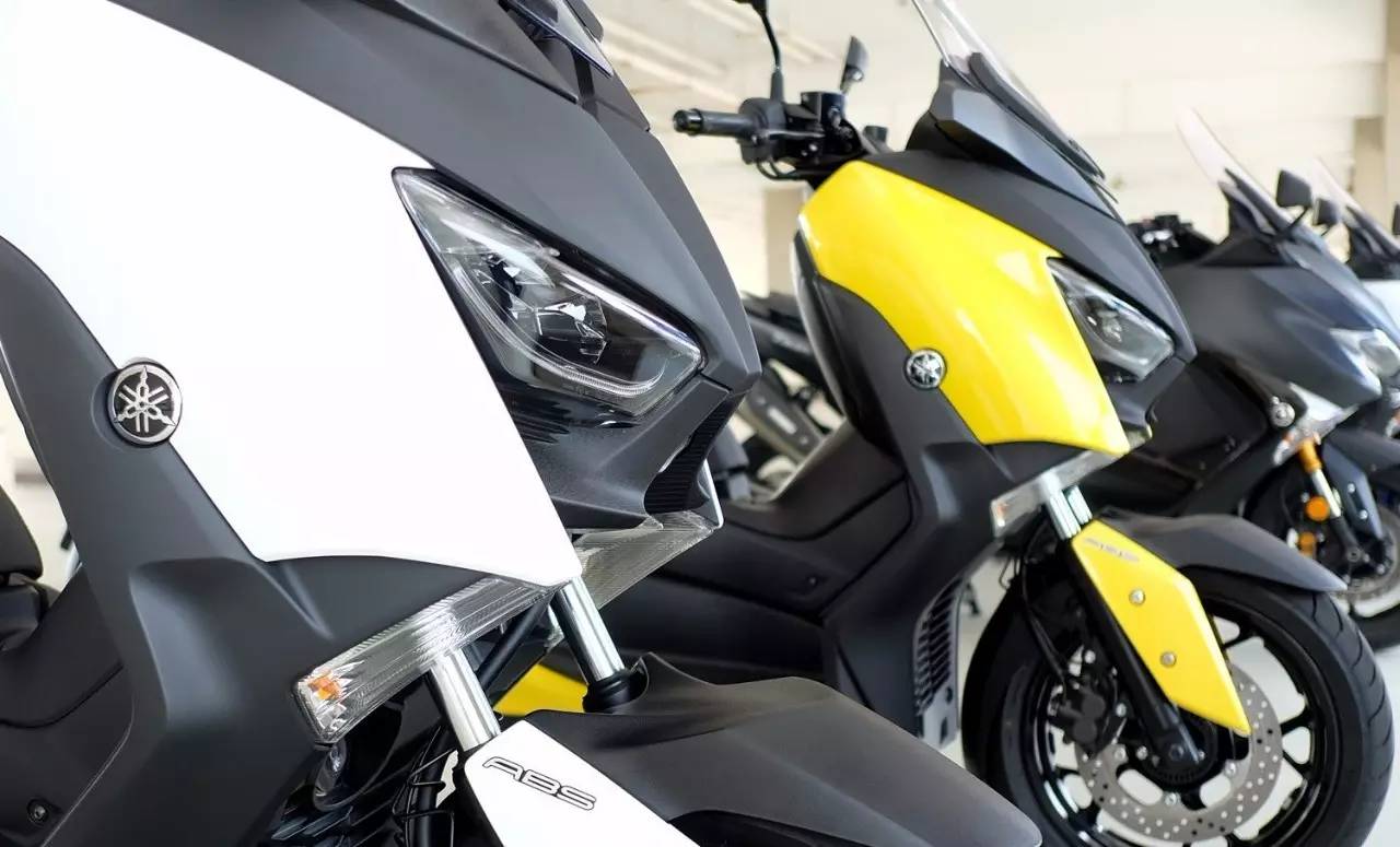 雅马哈踏板摩托车300cc,雅马哈xmax300踏板车国内大贸店