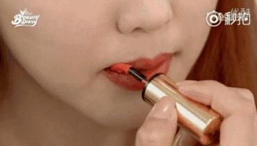 45岁的高圆圆和25岁的周冬雨,周冬雨高圆圆淡妆