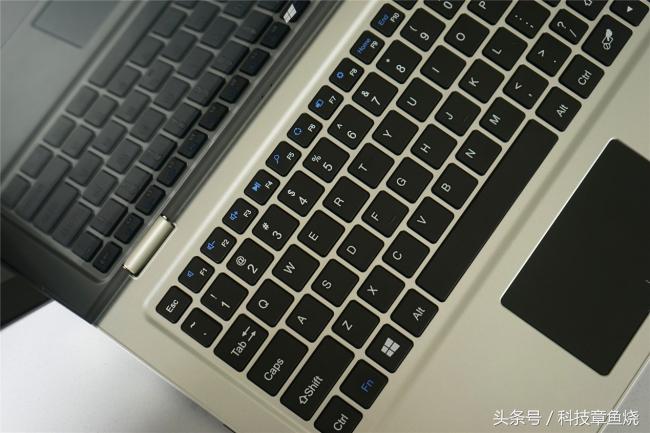 voyovbooka1奔腾版,voyo的笔记本怎么样