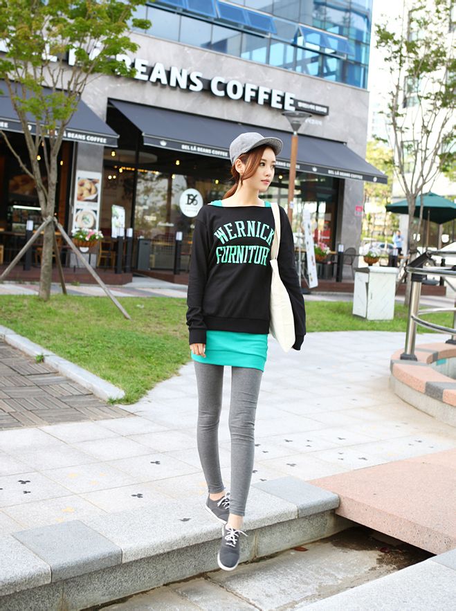 孙允珠微透拼搭裙温柔知性显干练,时尚潮流孙允珠粉色吊带包臀裙