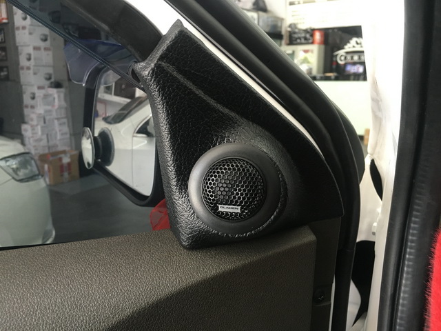 灯光加音乐的味道五菱改装古登套装喇叭—金华万车乐