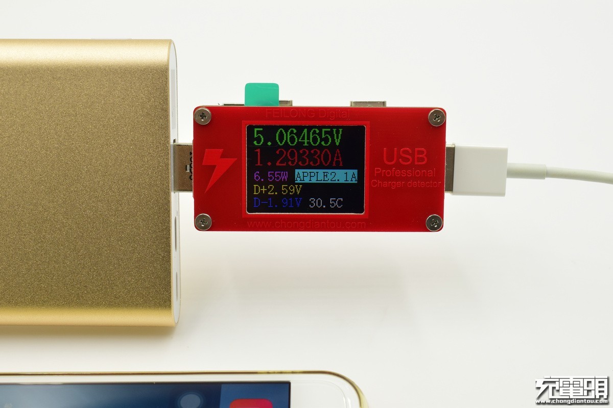 爱国者n1移动电源评测,爱国者金色电源