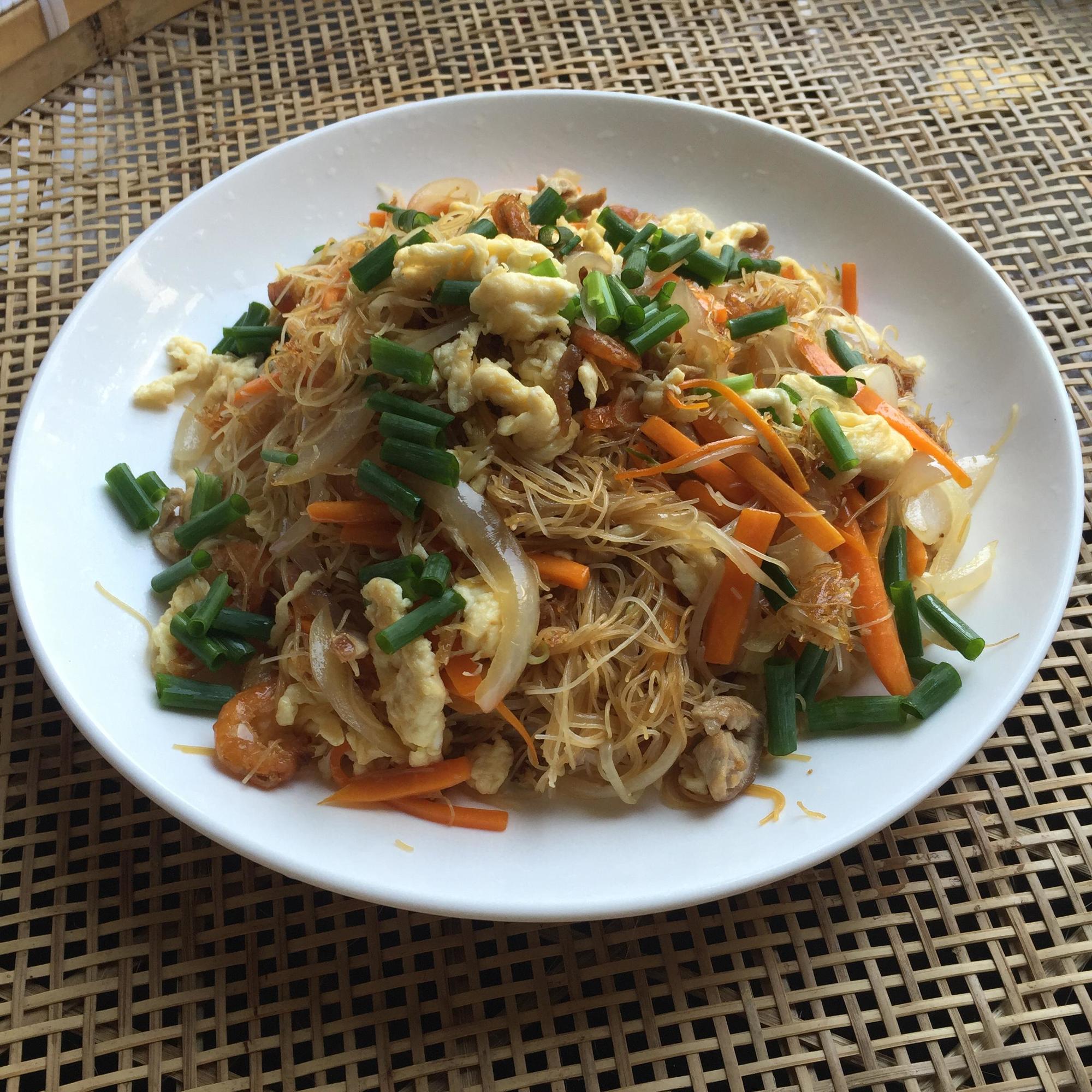 柳州螺蛳粉特色小吃介绍,柳州地道螺蛳粉套餐