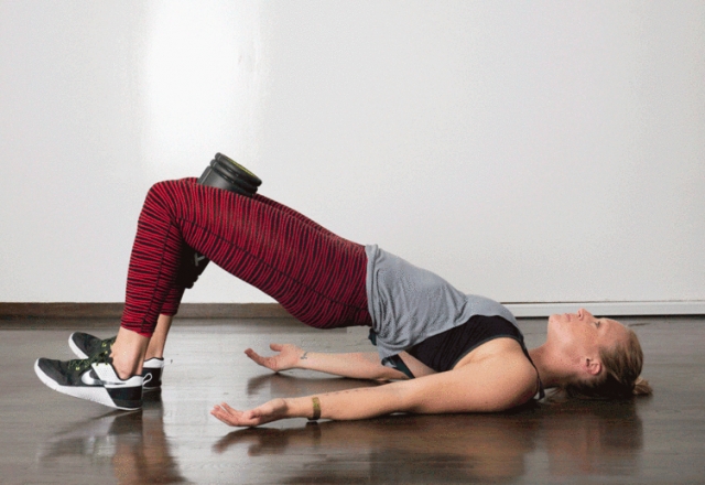 正面看腿长,侧面看腿短,通过提臀训练来改善吧