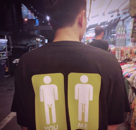 兄弟你穿衣服倒是长点心,这到底是几个意思