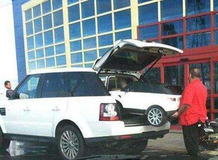 这兄弟一表人才风度翩翩，为什么没有媳妇呢？