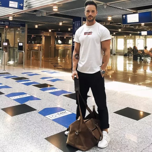 气质熟男穿搭,高级感轻熟穿搭男生