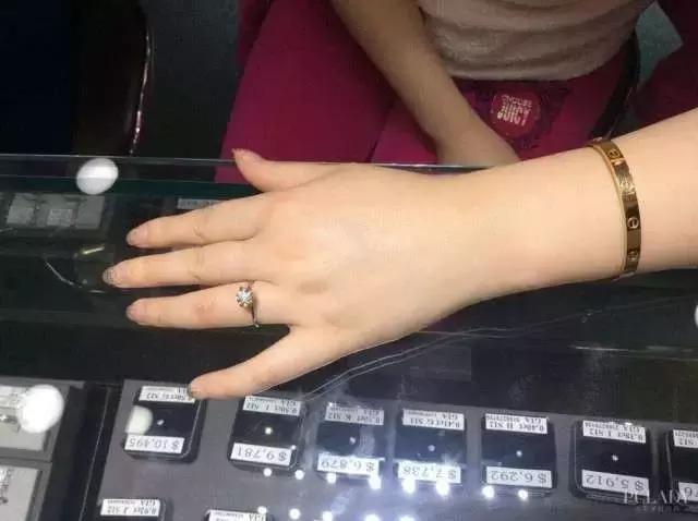 戒指不圆怎样修,钻戒改圈对钻戒影响大吗