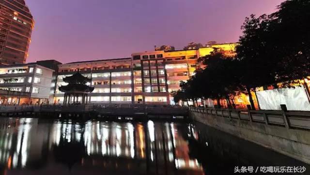 愿我走出半生归来仍是少年的句子,愿我走出半生归来仍是少年下一句