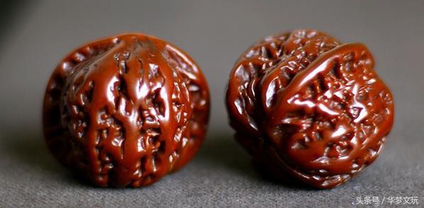 文玩核桃包浆初期是什么样子的,核桃文玩为什么要刷