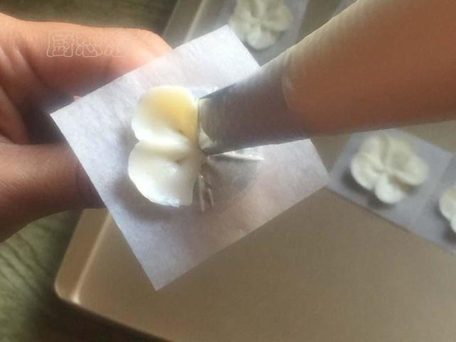 蛋糕裱花零基础学习教程全套视频,蛋糕裱花零基础教程