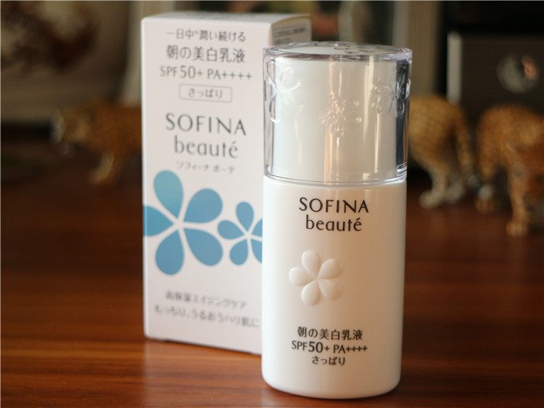 阳光越来越强,这些好用的防晒霜必不可少