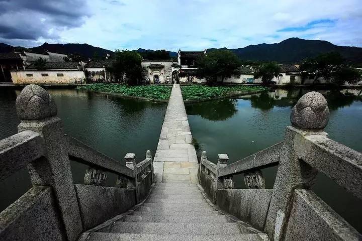 徽商造就无徽不成市的商业传奇,无徽不成镇徽商遍天下什么意思