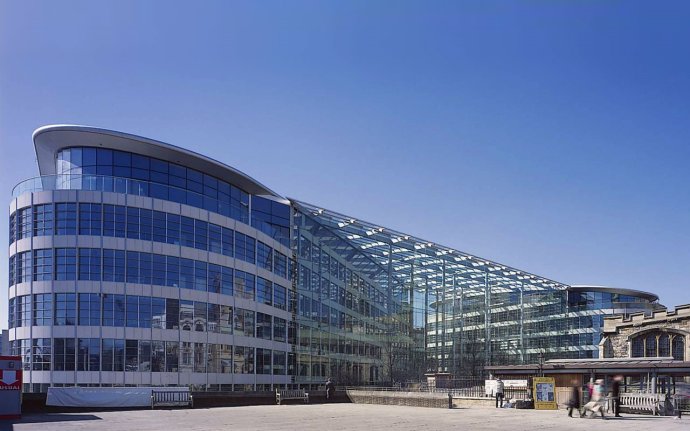 有钱任性土豪,有钱任性买别墅