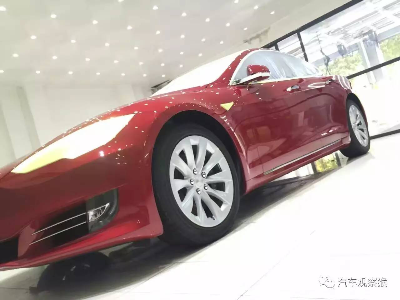 20万以内的车没必要镀晶,20万以上的车打蜡好还是镀晶好