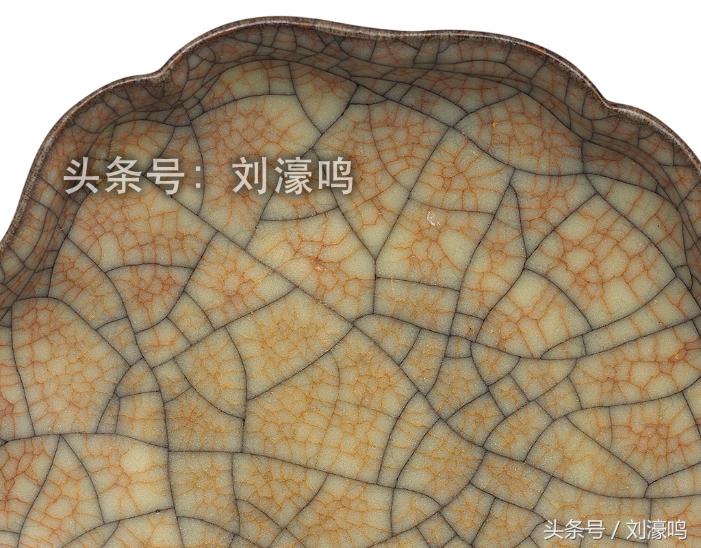 宋哥窑瓷器口和足图,皇朝遗珍