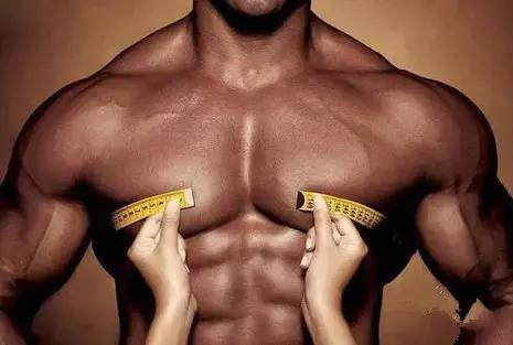 练胸肌一边胸大一边胸小怎么解决,为什么有的人胸肌面积小