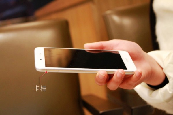 重度使用7个小时的手机,重度使用810小时以上的手机