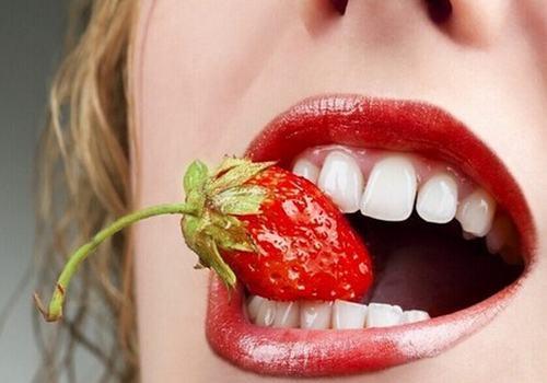 牙齿上的牙垢怎么去除最有效,不洗牙去除牙垢的实用方法