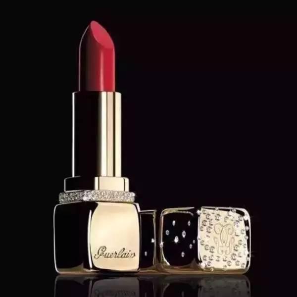 女生买那么多口红不浪费吗,女生买几百元口红好吗